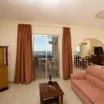 Aparthotel Hilltop Village 2*