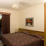 Hilltop Village Aparthotel Wardija