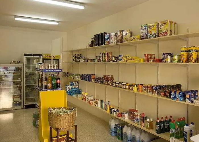 Hilltop Village Aparthotel 2*