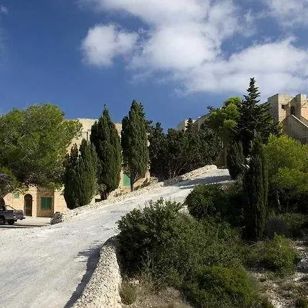 Hilltop Village Wardija