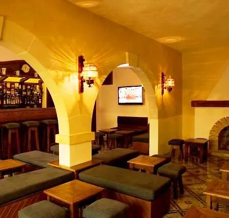 Hilltop Village 2*