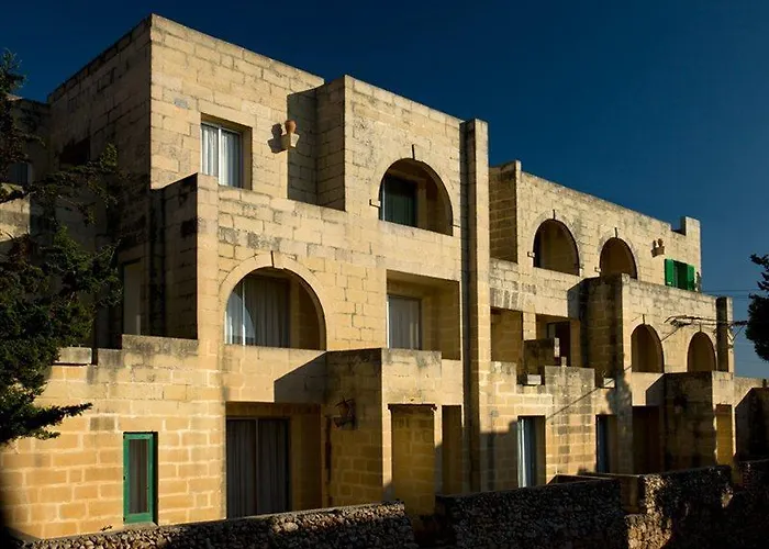 Ξενοδοχείο με διαμερίσματα Hilltop Village Wardija